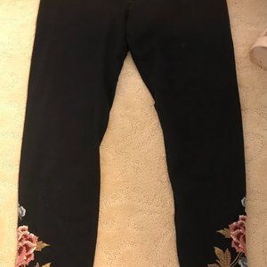 Johnny WAS cropped leggings with embroidery